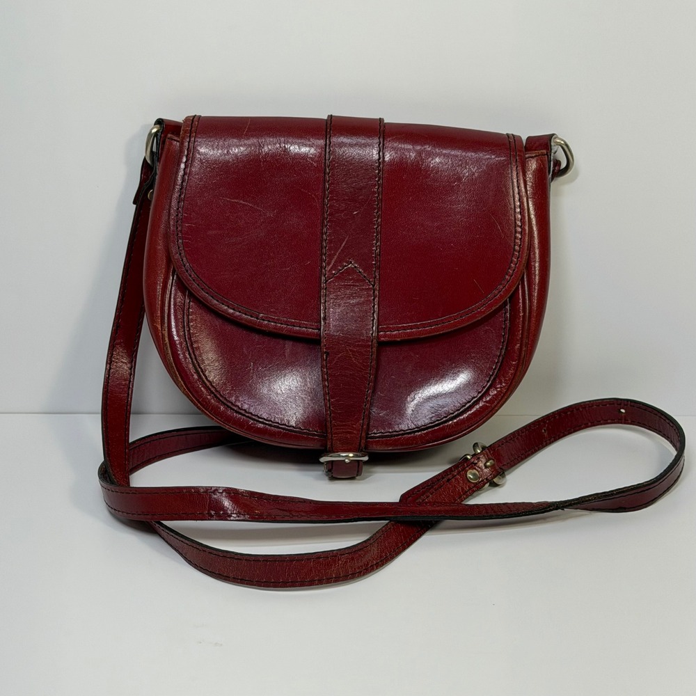 Ann Taylor Vintage Burgundy Leather Saddle Bag Crossbody Made in Italy Classic